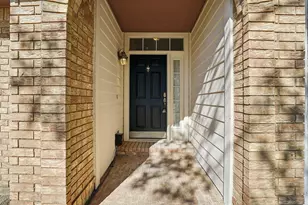 401 Dakota Trail, Irving, TX 75063 - Photo 2