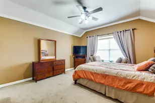 8730 Manhattan Ave, Plano, TX 75024 - Photo 6