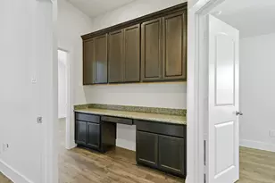 309 Horseshoe Bnd, Valley View, TX 76272 - Photo 16