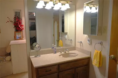 5603 Paddockview Drive, Arlington, TX 76017 - Photo 20