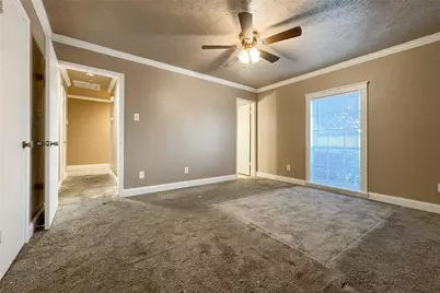 1 W Mountain Creek Drive, Grand Prairie, TX 75052 - Photo 12