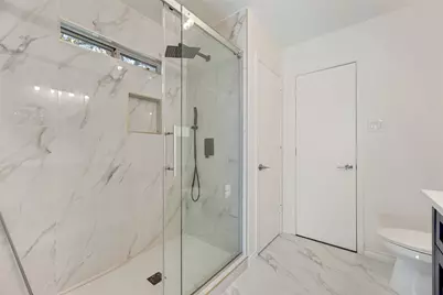 812 Isla Verde Plaza, Dallas, TX 75211 - Photo 16