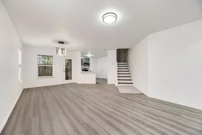 812 Isla Verde Plaza, Dallas, TX 75211 - Photo 4