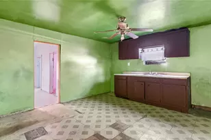 713 E College St, Terrell, TX 75160 - Photo 18