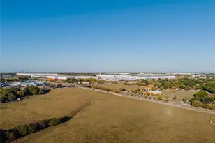 1357 Lake Grove Ln, DeSoto, TX 75115 - Photo 40