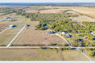 6821 County Road 302, Grandview, TX 76050 - Photo 2