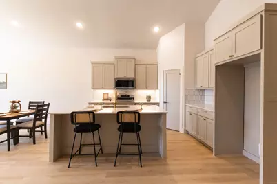 5104 Curzon Avenue, Fort Worth, TX 76107 - Photo 6