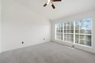 1504 Creek Bank Ln, Arlington, TX 76014 - Photo 18