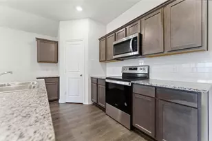 1012 Poinsettia Blvd, Denton, TX 76209 - Photo 6