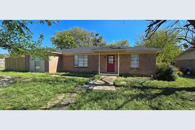2000 S Stemmons Street, Sanger, TX 76266 - Photo 1