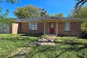 2000 S Stemmons St, Sanger, TX 76266 - Photo 1