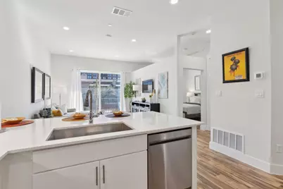 2990 Reagan Street #302, Dallas, TX 75219 - Photo 4