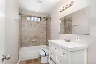 10818 Sharondale Dr, Dallas, TX 75228 - Photo 28