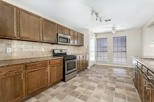 10818 Sharondale Dr, Dallas, TX 75228 - Photo 14