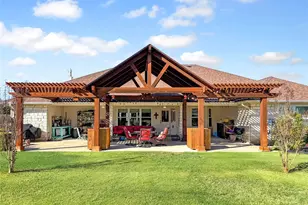 617 Parker Ln, Granbury, TX 76048 - Photo 4