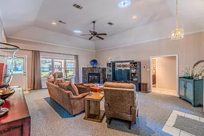 617 Parker Lane, Granbury, TX 76048 - Photo 8