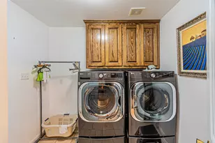 617 Parker Ln, Granbury, TX 76048 - Photo 32