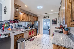 617 Parker Ln, Granbury, TX 76048 - Photo 14