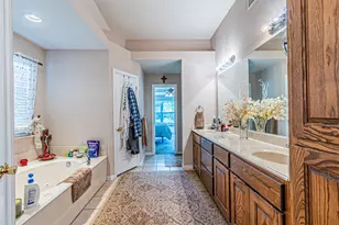 617 Parker Ln, Granbury, TX 76048 - Photo 26