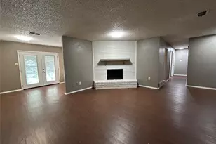 625 Edwards Dr, Saginaw, TX 76179 - Photo 4