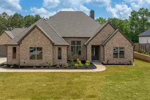 130 ELK DR, Longview, TX 75605 - Photo 1