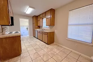 1106 Curtis Dr, Weatherford, TX 76086 - Photo 6