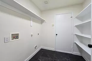 7546 Rice Ln, Dallas, TX 75241 - Photo 16