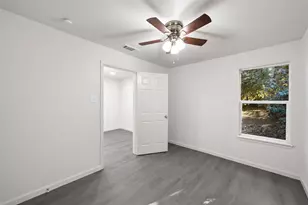 1100 N 33rd St, Waco, TX 76707 - Photo 20