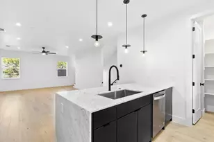 1147 N Madison Ave, Dallas, TX 75208 - Photo 8