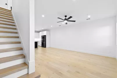 1147 N Madison Avenue #104, Dallas, TX 75208 - Photo 12