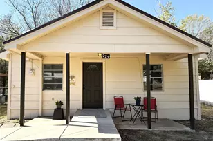 225 College St, Roxton, TX 75477 - Photo 2