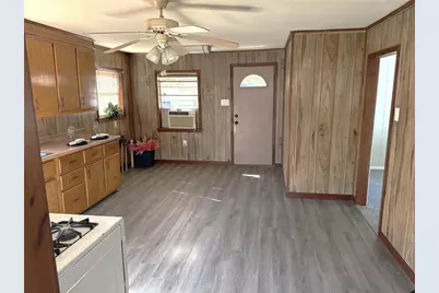 225 College Street, Roxton, TX 75477 - Photo 8