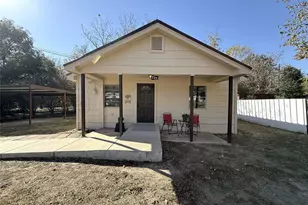 225 College St, Roxton, TX 75477 - Photo 24