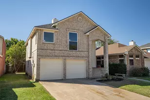 1390 Mimosa Ln, Lewisville, TX 75077 - Photo 2