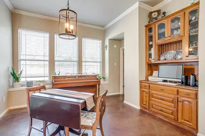 1125 Starling Court, Burleson, TX 76028 - Photo 10