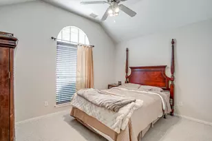 1125 Starling Ct, Burleson, TX 76028 - Photo 24