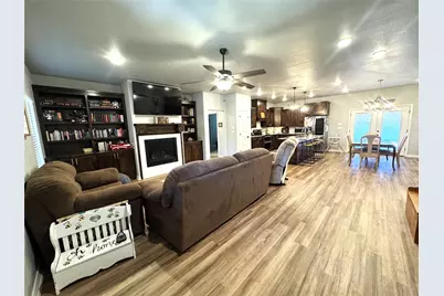 702 Pillar Street, Bowie, TX 76230 - Photo 14