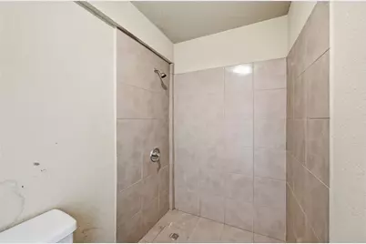 405 Bill Irwin Street, Grand Prairie, TX 75050 - Photo 14