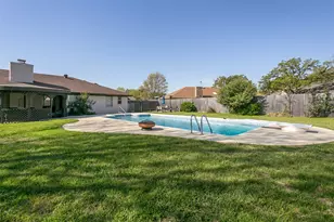 108 Haywood Dr, Benbrook, TX 76126 - Photo 6