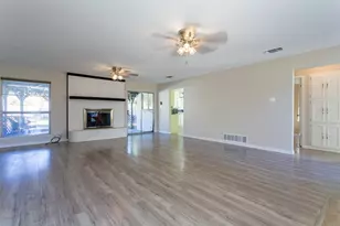 108 Haywood Dr, Benbrook, TX 76126 - Photo 6