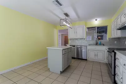 108 Haywood Drive, Benbrook, TX 76126 - Photo 10