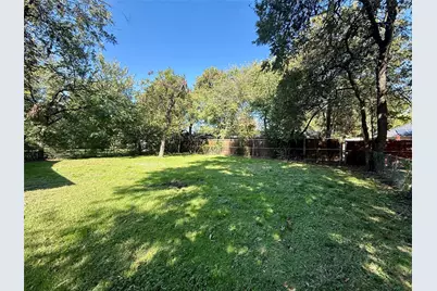 1009 Eric Avenue, Arlington, TX 76012 - Photo 32