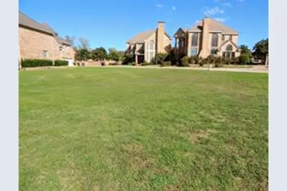 8401 Sunset Cove Drive, Fort Worth, TX 76179 - Photo 4