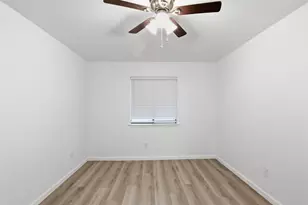 6646 E Lovers, Dallas, TX 75214 - Photo 14