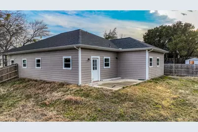 2514 Austin Court, Granbury, TX 76048 - Photo 18