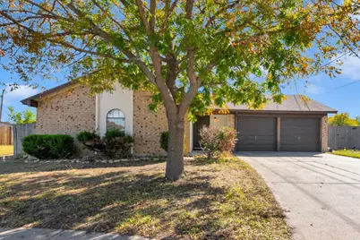 7516 Walnuthill Court, Watauga, TX 76148 - Photo 2