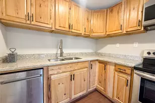 203 Park St, Cleburne, TX 76031 - Photo 16