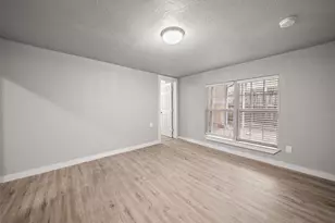 2719 25th St, Fort Worth, TX 76106 - Photo 18