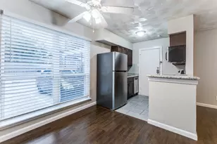 811 Skillman St, Dallas, TX 75214 - Photo 8