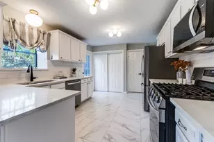 8209 Weatherly Dr, Rowlett, TX 75089 - Photo 10